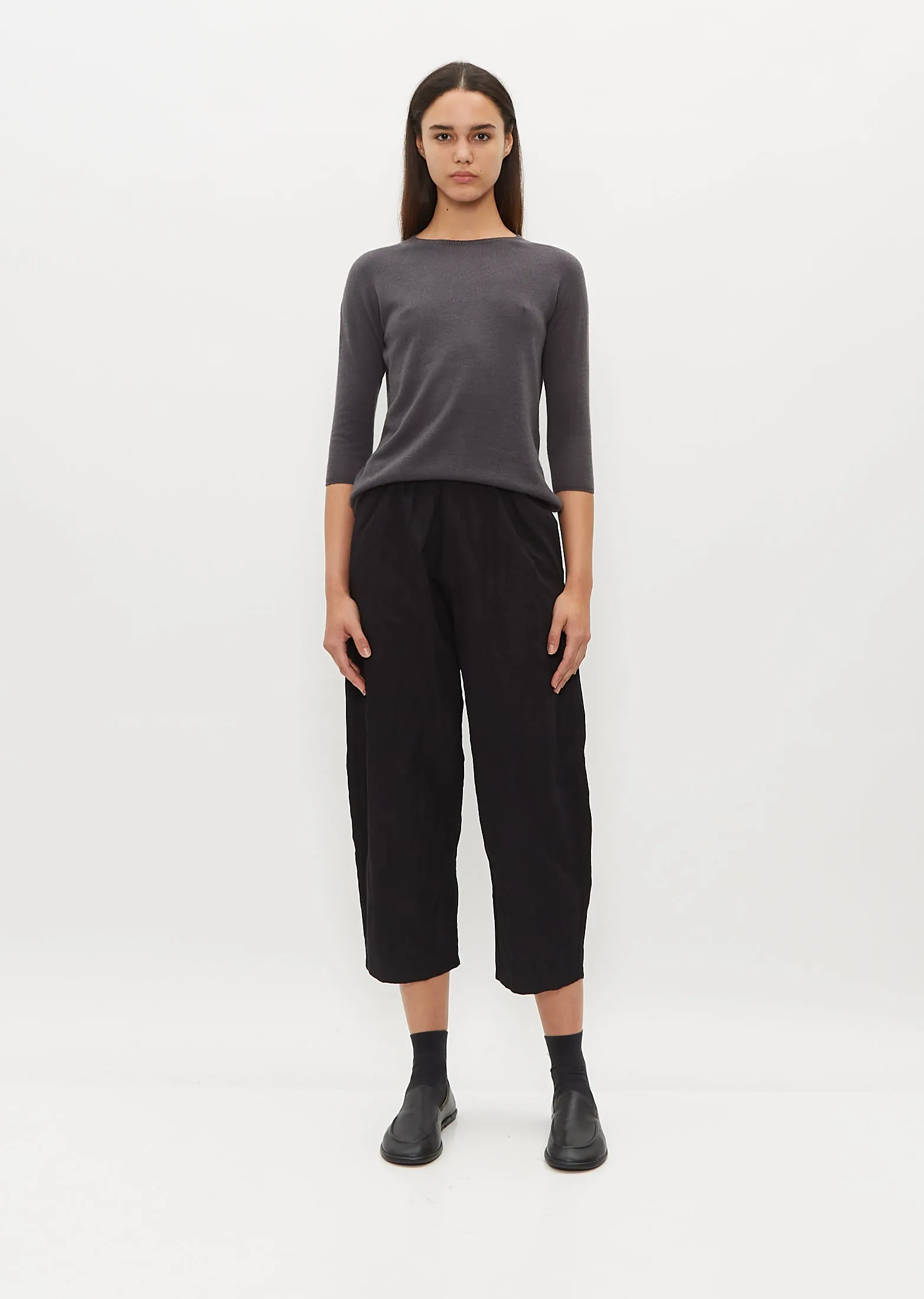 Cropped Balloon Trousers — Black