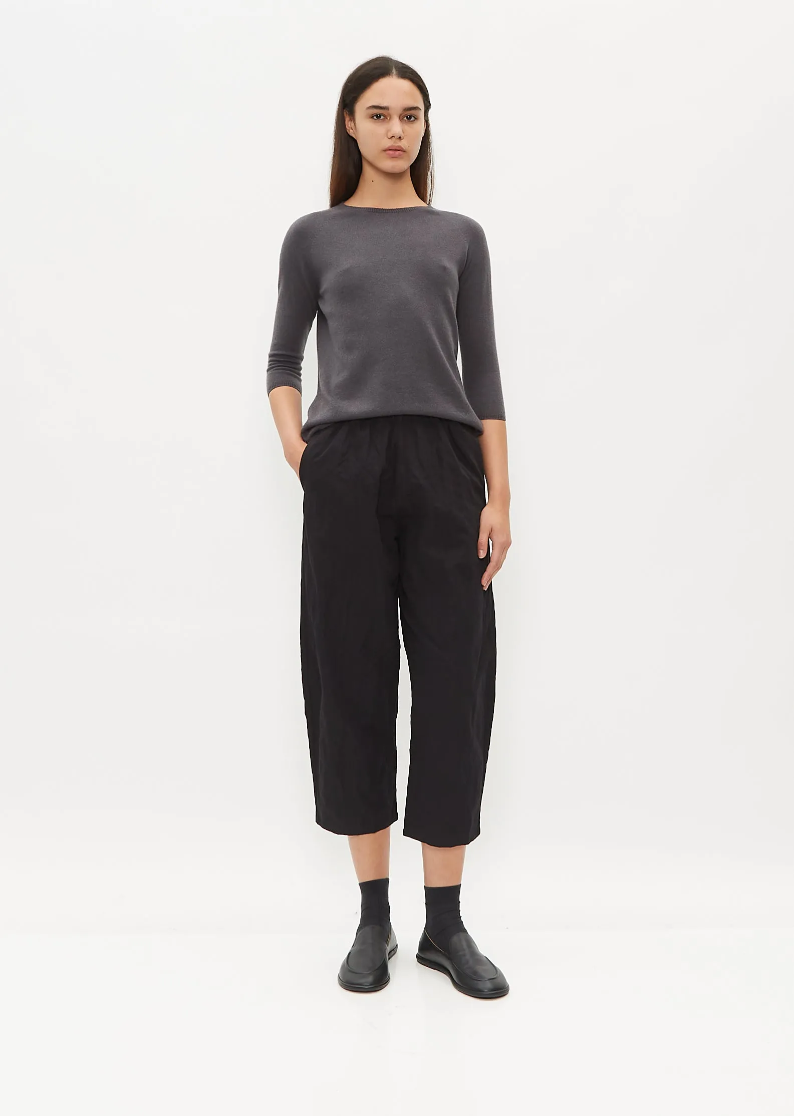 Cropped Balloon Trousers — Black