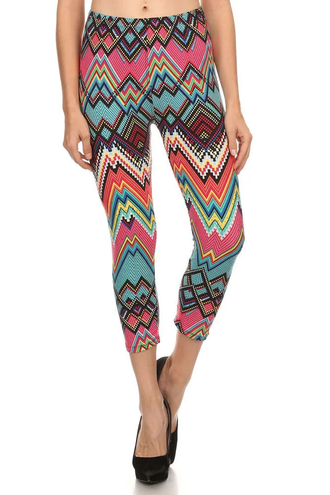 Women's Regular Tribal and Peaked Pattern Print Capri Leggings - Pink Blue